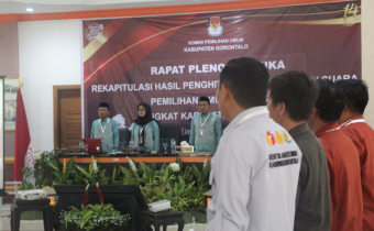 Awasi Pleno Rekapitulasi Perolehan Suara Tingkat Kabupaten, Bawaslu Pastikan Penghitungan Suara Transparan dan Akuntabel
